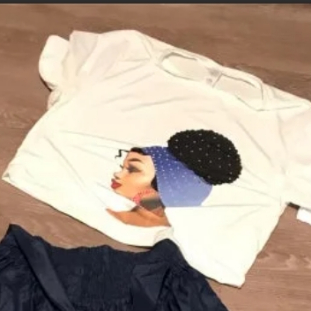 Soul Sister w/ Afro Puff T-shirt